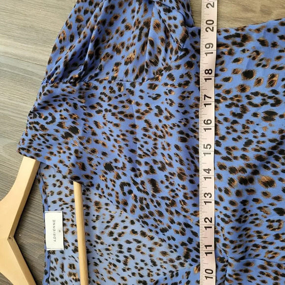 Adrienne Women's Tunic Blouse Top Size M Blue Black Loose Polyester Long Sleeves - Picture 7 of 8